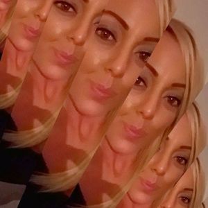 Meet your Posher, Laurie